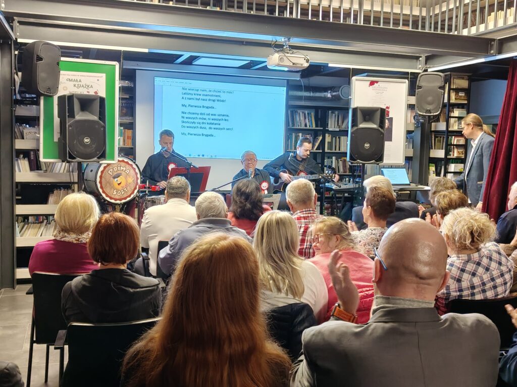 Biblioteczna niepodległa