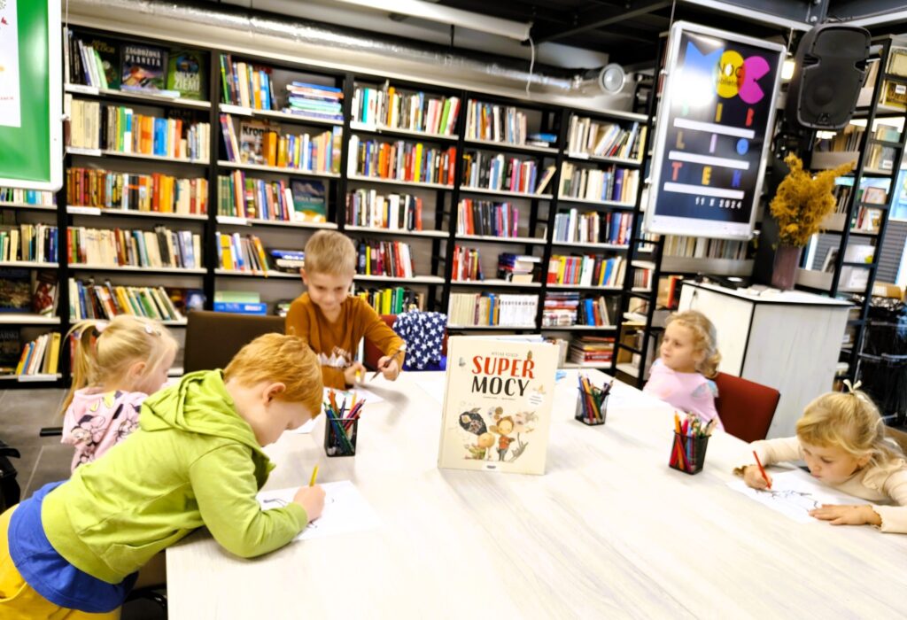 Noc bibliotek